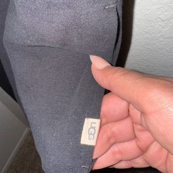 UGG Black Sleeveless Jumpsuit with Relaxed Fit - Picture 8 of 11